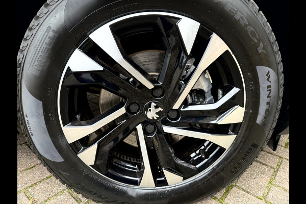 Peugeot e-2008 EV Allure Pack 50 kWh SOH 91,3%, Camera, Carplay, Stoelverwarming