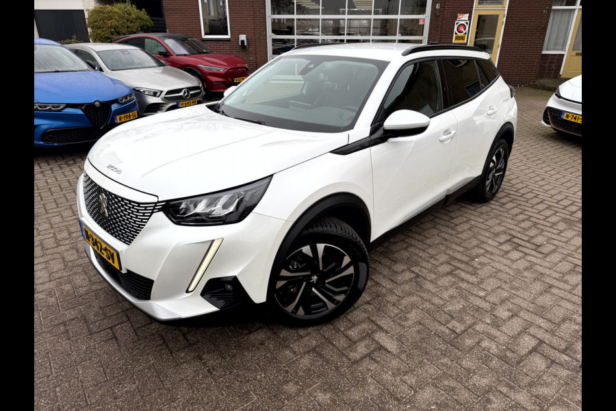 Peugeot e-2008 EV Allure Pack 50 kWh SOH 91,3%, Camera, Carplay, Stoelverwarming