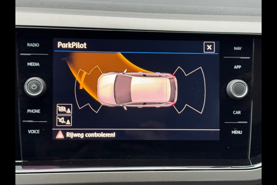 Volkswagen Polo 1.0 TSI Comfortline * Carplay * Parkeersensoren * Lichtmetalen Velgen *