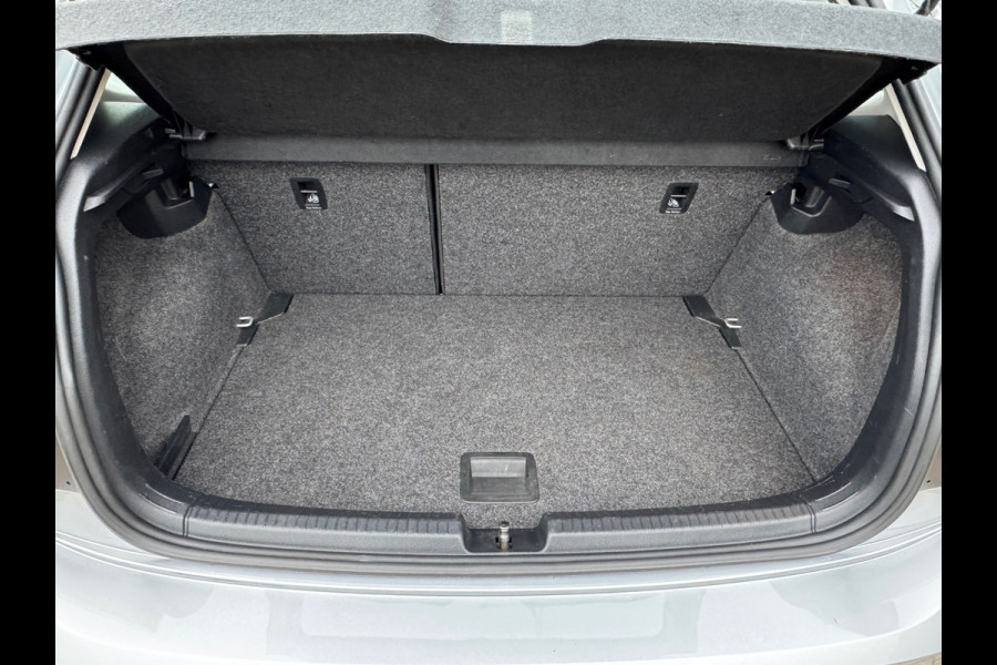 Volkswagen Polo 1.0 TSI Comfortline * Carplay * Parkeersensoren * Lichtmetalen Velgen *