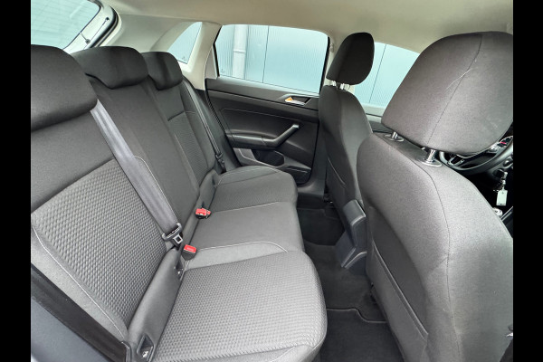 Volkswagen Polo 1.0 TSI Comfortline * Carplay * Parkeersensoren * Lichtmetalen Velgen *