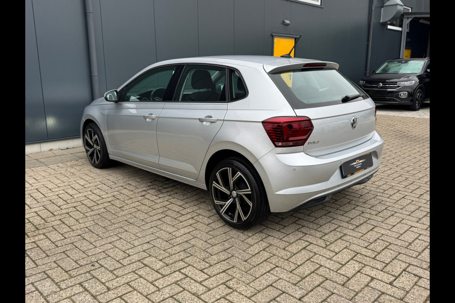 Volkswagen Polo 1.0 TSI Comfortline * Carplay * Parkeersensoren * Lichtmetalen Velgen *