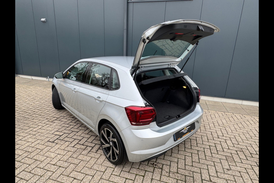 Volkswagen Polo 1.0 TSI Comfortline * Carplay * Parkeersensoren * Lichtmetalen Velgen *