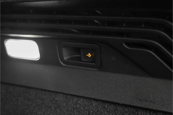 Volkswagen ID.4 Pro 77 kWh Comfort Pakket ACC CarPlay Trekhaak