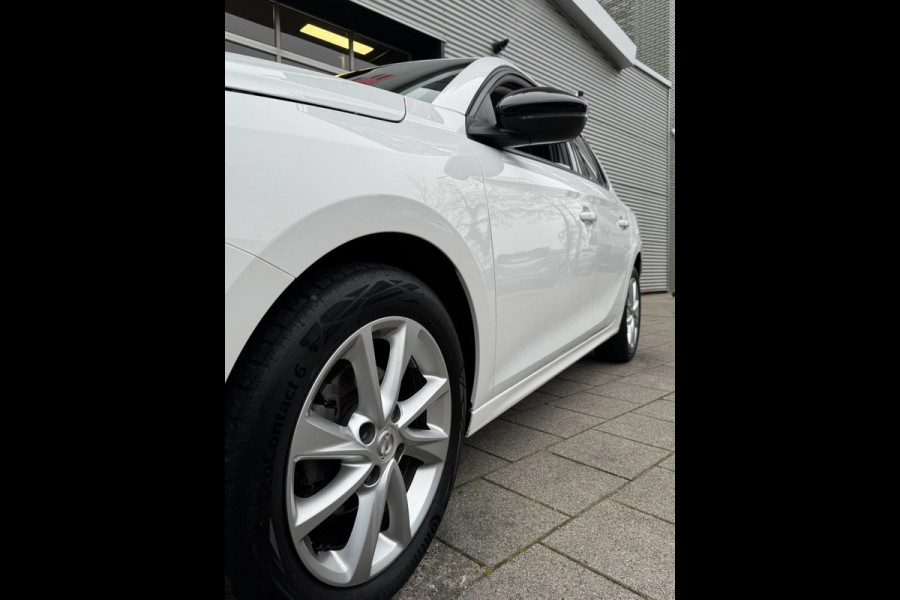 Opel Corsa 1.2 Elegance - 18.175 KM - Navigatie / Apple CarPlay I Airco I Sport velgen I PDC I Dealer onderhoud