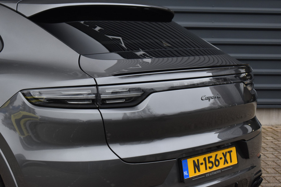 Porsche Cayenne Coupé 3.0 E-Hybrid 462pk SportDesign Techart | Pano | ACC | 22'' Wielen | PDLS+ Matrix | Alcantara dakhemel | Matrix PDLS+ |