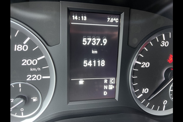 Mercedes-Benz Vito 116 CDI automaat rolstoelbus / speciaal gebouwd voor rolstoel bestuurder / € 27.950 marge / zwart metallic / lift / hand gas en rem / airco / cruise control / euro 6 diesel