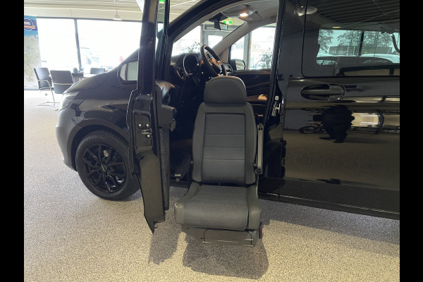 Mercedes-Benz Vito 116 CDI automaat rolstoelbus / speciaal gebouwd voor rolstoel bestuurder / € 27.950 marge / zwart metallic / lift / hand gas en rem / airco / cruise control / euro 6 diesel
