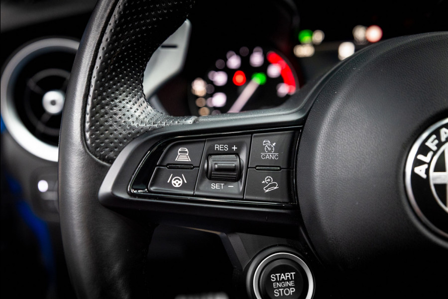 Alfa Romeo Stelvio 2.0 T AWD Veloce / 21" / Pano / Carplay / H&K / Memory / Adapt.cruise / 1e lak / VOL