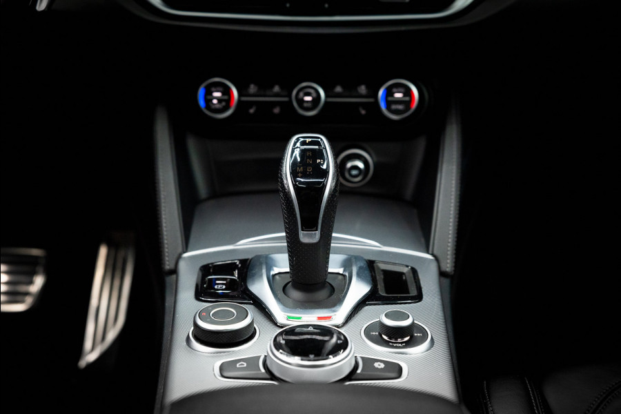 Alfa Romeo Stelvio 2.0 T AWD Veloce / 21" / Pano / Carplay / H&K / Memory / Adapt.cruise / 1e lak / VOL