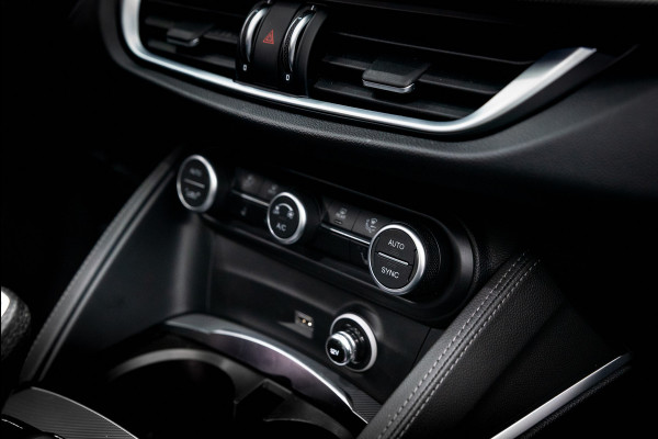 Alfa Romeo Stelvio 2.0 T AWD Veloce / 21" / Pano / Carplay / H&K / Memory / Adapt.cruise / 1e lak / VOL