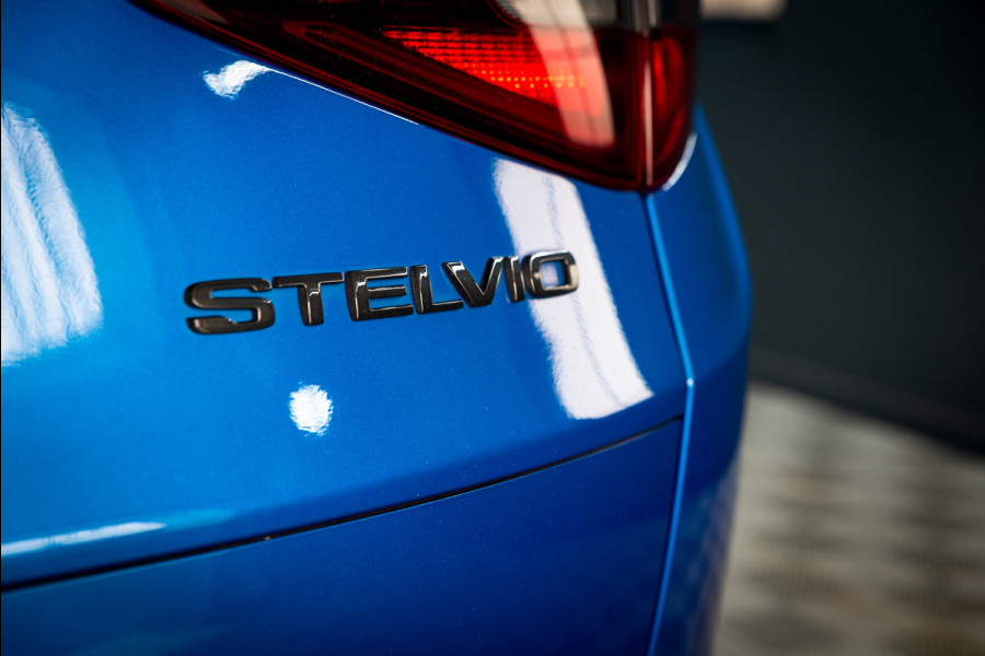 Alfa Romeo Stelvio 2.0 T AWD Veloce / 21" / Pano / Carplay / H&K / Memory / Adapt.cruise / 1e lak / VOL