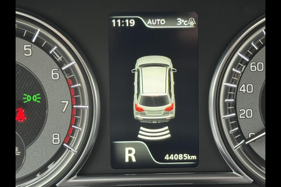 Suzuki Vitara 1.5 Hybrid Style AllGrip Adaptive cruise Climate Stoelverwarming Camera plus sensoren Apple / Android Navi