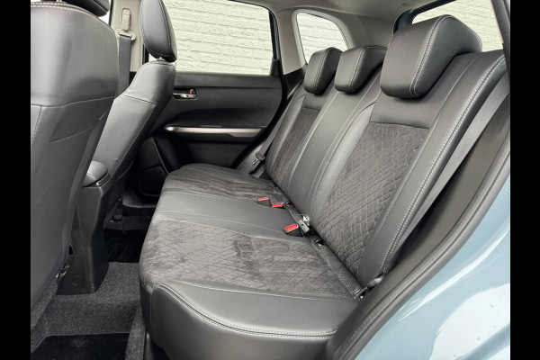 Suzuki Vitara 1.5 Hybrid Style AllGrip Adaptive cruise Climate Stoelverwarming Camera plus sensoren Apple / Android Navi