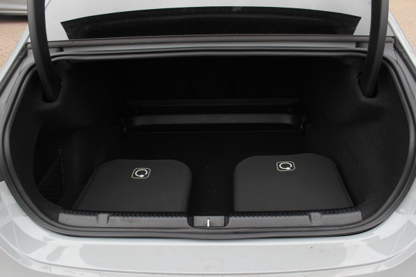 Mercedes-Benz EQE 350 AMG Line 89 kWh / Panoramadak / Camera / Achterasbesturing / Head-up / Luxe Leder / Premium Plus-pakket / Stoelventilatie + Verwarming + Massage / Navigatie / Dodehoek / DAB / ACC