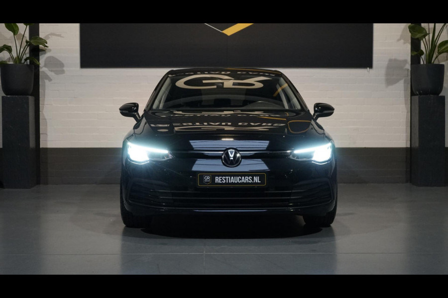 Volkswagen Golf VIII 1.5 eTSI Style AUTOMAAT-ACC-AMBIANCE-CAMERA-CRUISE-KEYLESS-NAVIGATIE-VIRTUEEL