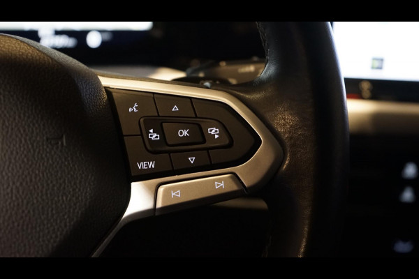 Volkswagen Golf VIII 1.5 eTSI Style AUTOMAAT-ACC-AMBIANCE-CAMERA-CRUISE-KEYLESS-NAVIGATIE-VIRTUEEL