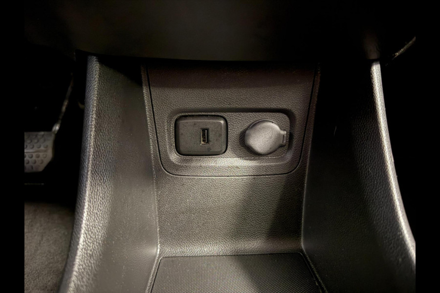 Opel KARL 1.0 Rocks Online Edition | AUTOMAAT | Navigatie | Park pilot | Vierseizoenen banden |