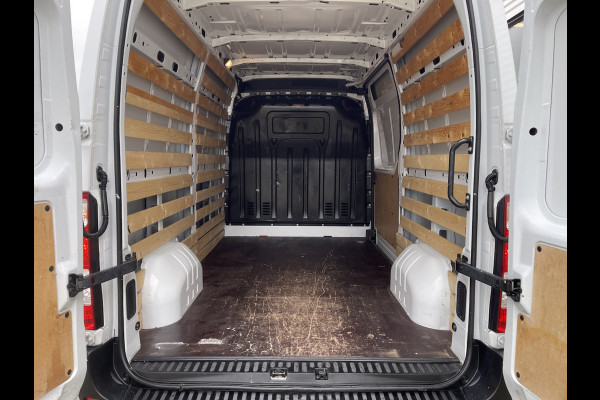 Opel Movano 2.3 Turbo 136pk L2H2 / vaste prijs rijklaar € 14.950 ex btw / euro 6 / bpm vrij / trekhaak 2500 kg / pdc achter / airco / cruise control / bijrijdersbank