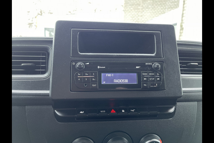 Opel Movano 2.3 Turbo 136pk L2H2 / vaste prijs rijklaar € 14.950 ex btw / euro 6 / bpm vrij / trekhaak 2500 kg / pdc achter / airco / cruise control / bijrijdersbank