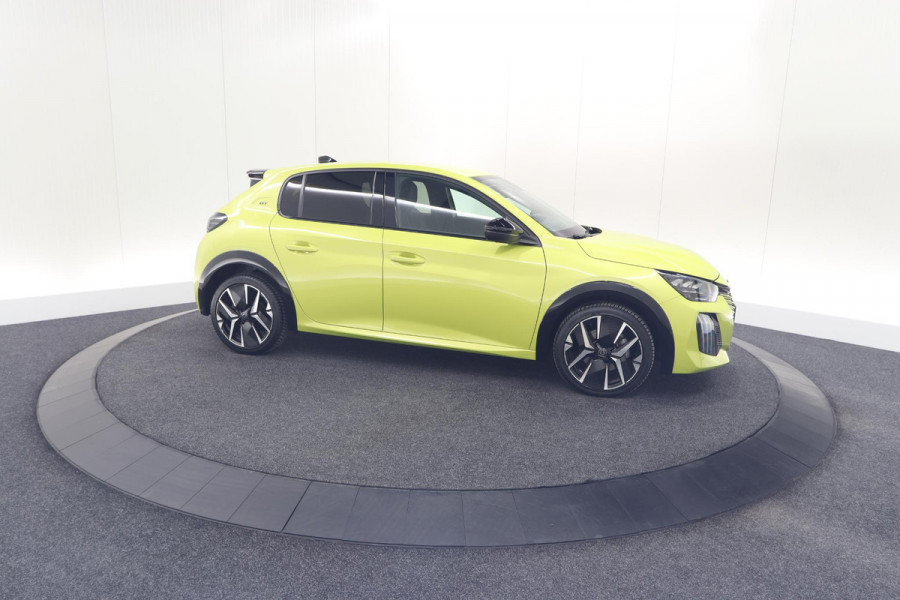 Peugeot 208 Hybrid 136 e-DCS6 GT | Camera | Apple Carplay | Parkeersensoren