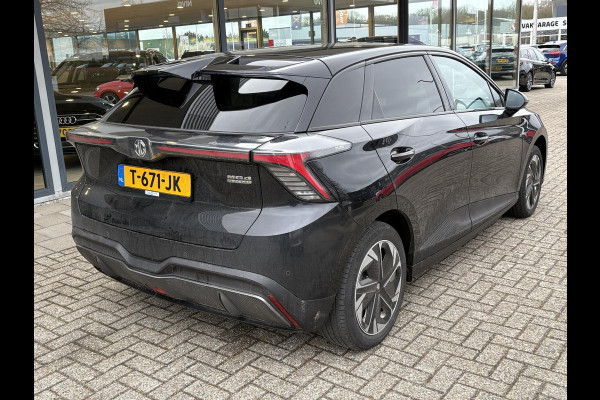 MG Mg4 electric Luxury 64 kWh | Stoel & Stuurverwarming | Elek. verstelbare stoel | 360 Camera | Dodehoeksensoren | Navi |
