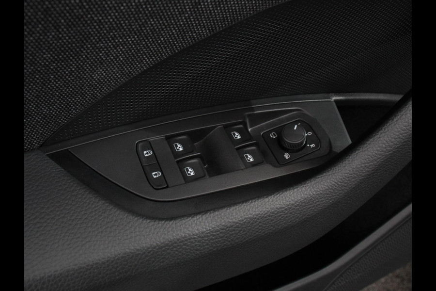 Škoda Kodiaq 1.5 TSI MHEV Automaat 7-PERS Selection DEMO! Apple Carplay / Android Auto Digitale cockpit Keyless Adaptive Cruise Control Camera Navigatie