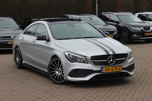 Mercedes-Benz CLA-Klasse 180 WhiteArt Edition / Panoramadak / Camera / Leder&Alcantara / 19'' / Keyless / Navigatie / Stoelverwarming / Cruise Control
