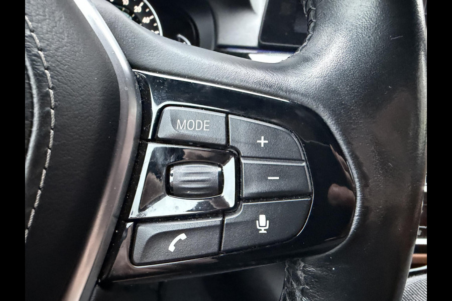 BMW 5 Serie 530e iPerformance High Executive | Head-Up Display | 360* Camera | Massage | Lederen Bekleding |