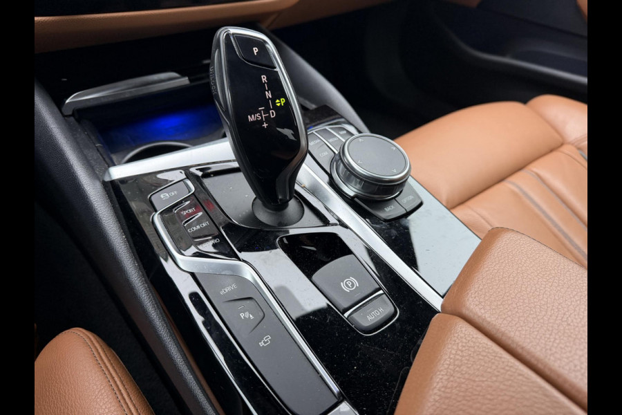 BMW 5 Serie 530e iPerformance High Executive | Head-Up Display | 360* Camera | Massage | Lederen Bekleding |