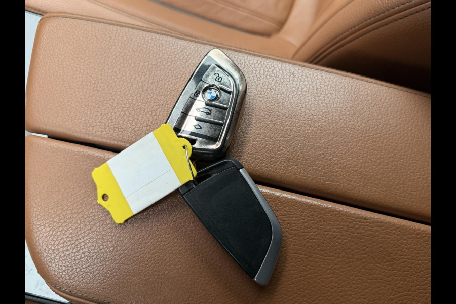 BMW 5 Serie 530e iPerformance High Executive | Head-Up Display | 360* Camera | Massage | Lederen Bekleding |