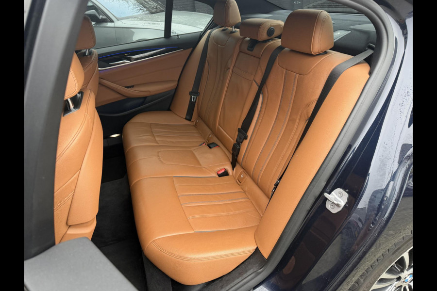 BMW 5 Serie 530e iPerformance High Executive | Head-Up Display | 360* Camera | Massage | Lederen Bekleding |