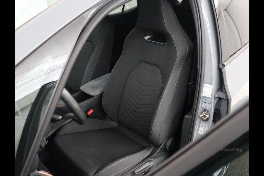 CUPRA Born Adrenaline One 62 kWh | Stoelverwarming | Adaptive cruise | Camera | Carplay | Sfeerverlichting | Navigatie | Full LED