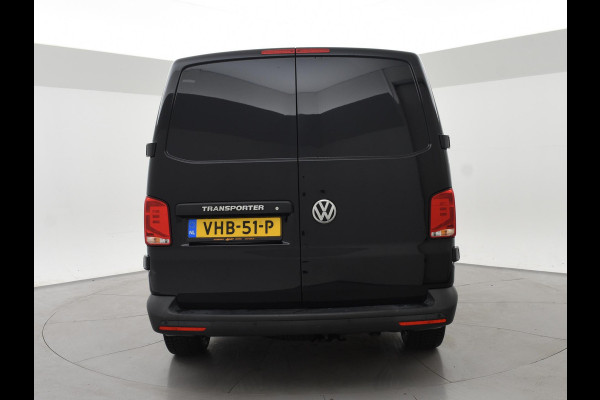 Volkswagen Transporter T6.1 2.0 TDI 150 PK DSG AUT. L2H1 + 18 INCH | LED | APPLE CARPLAY | COMFORTSTOELEN | NAVIGATIE