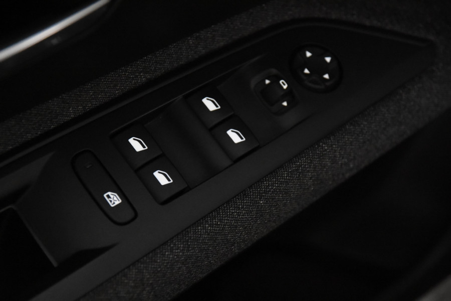 Peugeot 5008 Active 130 *Navigatie*Trekhaak*Park Assist*Carplay*