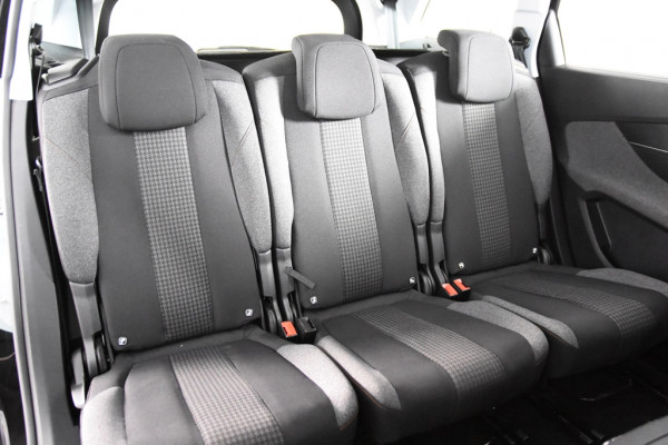 Peugeot 5008 Active 130 *Navigatie*Trekhaak*Park Assist*Carplay*