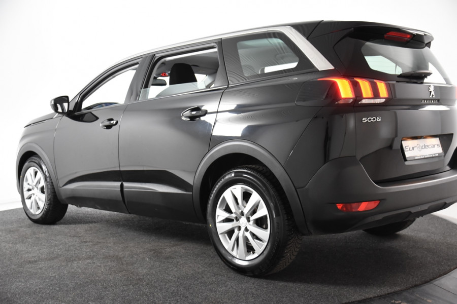 Peugeot 5008 Active 130 *Navigatie*Trekhaak*Park Assist*Carplay*