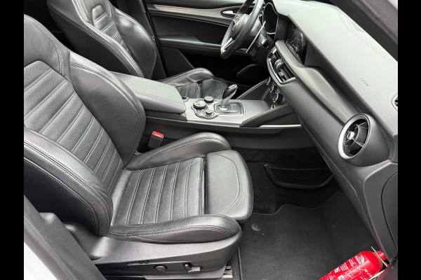Alfa Romeo Stelvio 2.0 T AWD B-Tech l Pano l VDOH l Volleder l Camera l ACC l