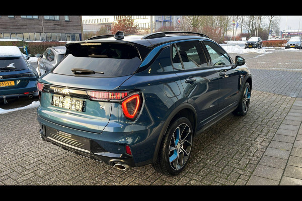 Lynk & Co 01 1.5 | 261 pk | PHEV | 360 Camera | Adaptieve Cruise | Elek. Achterklep | Panorama dak | Stoelverwarming | 1.800kg Trekgewicht