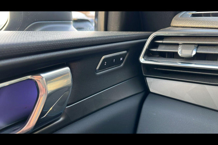 Lynk & Co 01 1.5 | 261 pk | PHEV | 360 Camera | Adaptieve Cruise | Elek. Achterklep | Panorama dak | Stoelverwarming | 1.800kg Trekgewicht