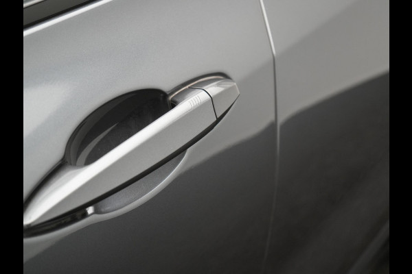 BMW X2 xDrive25e M Sport Plug In Hybrid 220pk Dealer O.H. PHEV | Panodak | Adaptive Cruise | Head Up | Camera | Harman & Kardon | Lederen Sportstoelen Memory & Verwarmd | Sfeerverlichting | Apple Carplay | Keyless | Navigatie | DAB | 19"L.M |