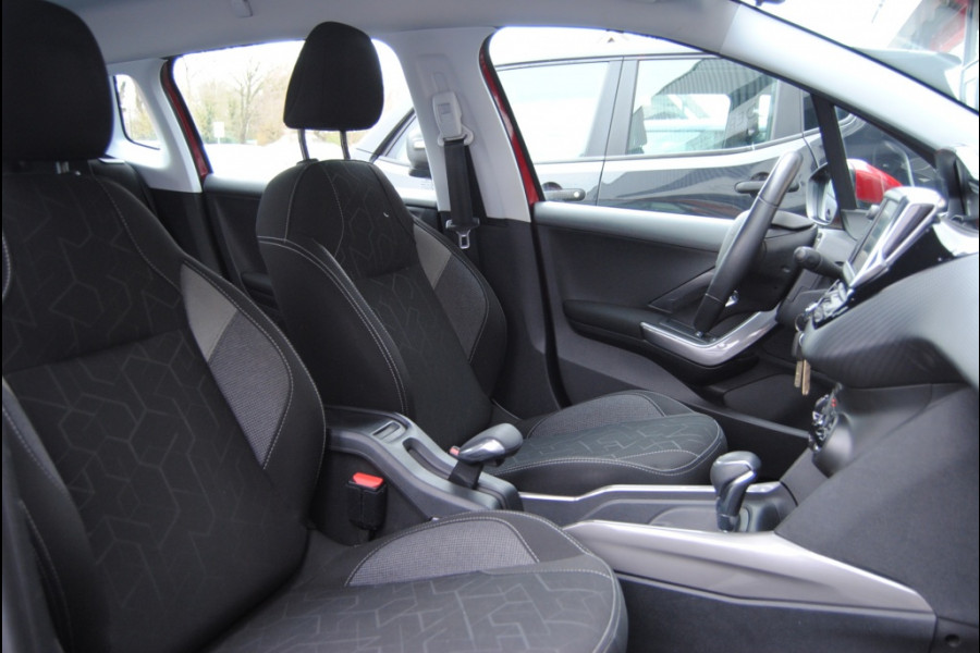 Peugeot 2008 1.2 PureT. Blue Lion | NAV | Apple Carplay | Cruise | Automaat