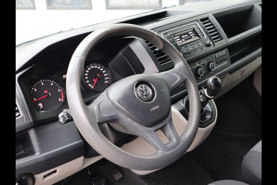 Volkswagen Transporter 2.0 TDI 102pk Euro 6 - Cruise - Trekhaak - Airco