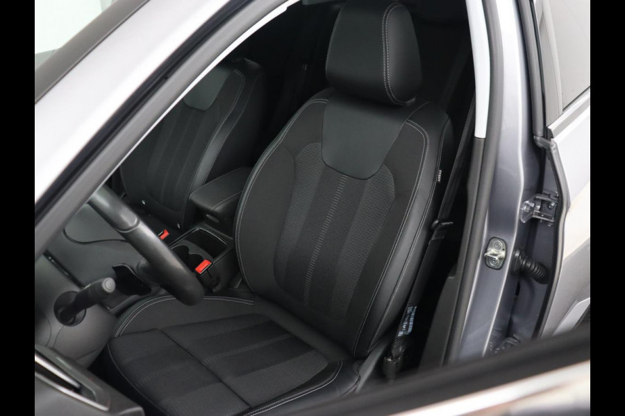 Opel Grandland 1.6 Turbo Plug-In Hybrid Level 3 | Trekhaak | Adaptive cruise | 360 Camera | Navigatie | Carplay | Stuurverwarming | Full LED | PHEV