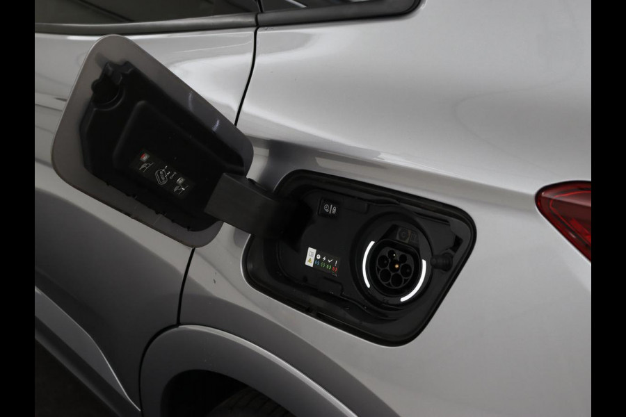 Opel Grandland 1.6 Turbo Plug-In Hybrid Level 3 | Trekhaak | Adaptive cruise | 360 Camera | Navigatie | Carplay | Stuurverwarming | Full LED | PHEV