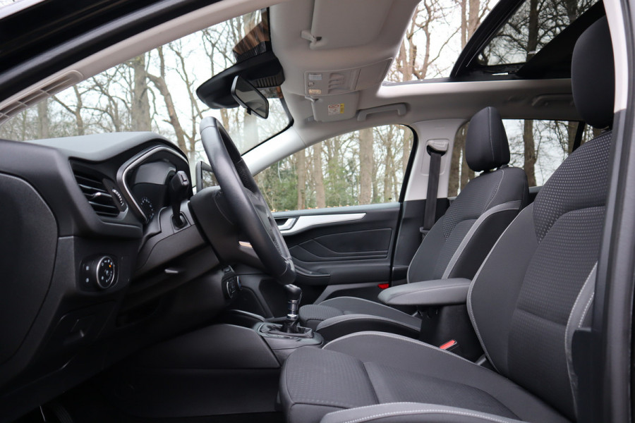 Ford FOCUS Wagon 1.0 EcoBoost Edition Business | Panoramadak | Camera | Carplay |