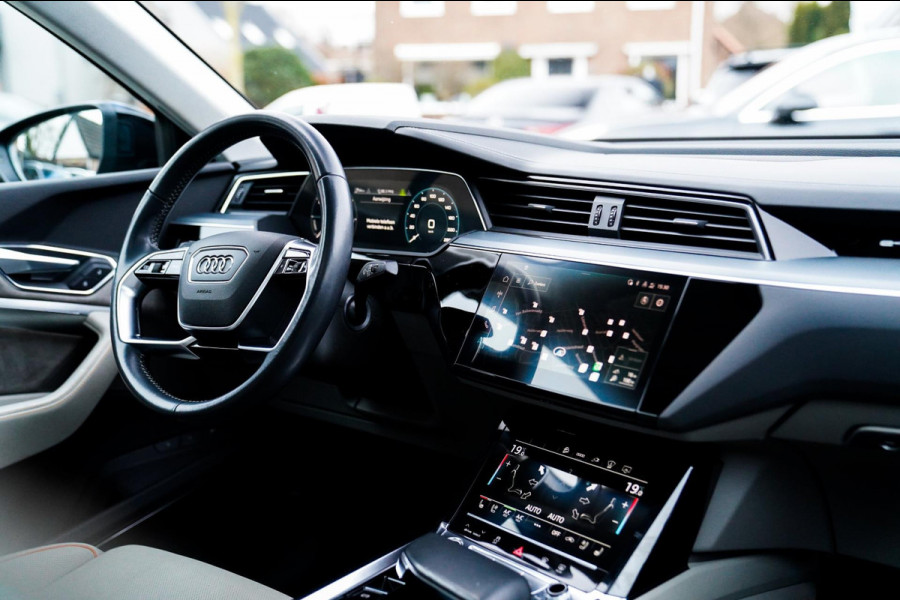 Audi e-tron Sportback 55 quattro S edition 95 kWh | Headup | Stoelverkoeling | 360/3D Camera