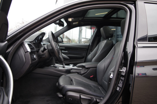 BMW 3 Serie Touring 318i Automaat M-Sport Edition, Panoramdak, LED, Sportstoelen, Leder