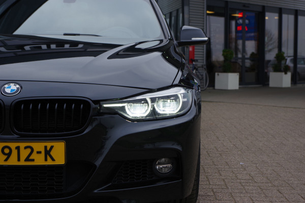 BMW 3 Serie Touring 318i Automaat M-Sport Edition, Panoramdak, LED, Sportstoelen, Leder