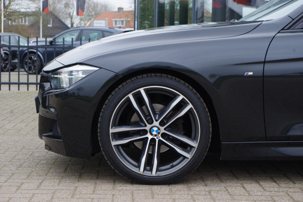 BMW 3 Serie Touring 318i Automaat M-Sport Edition, Panoramdak, LED, Sportstoelen, Leder